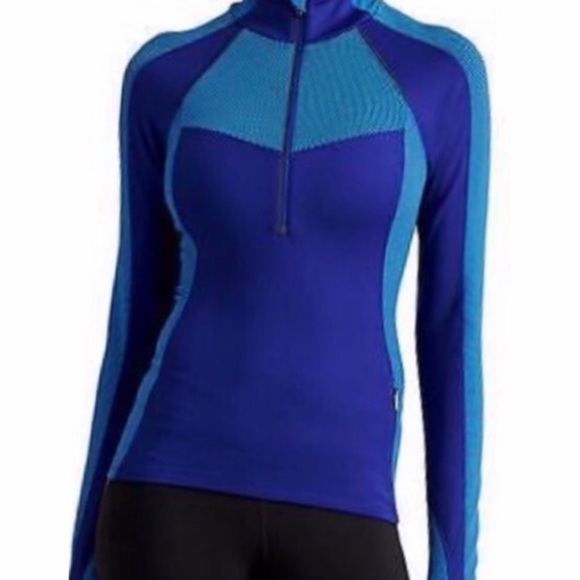 Athleta Tops - Athleta Spotlight Half Zip Pullover Top in Blue and Turquoise Size Medium